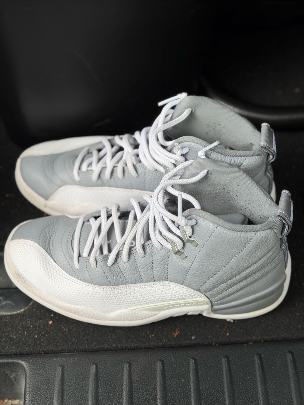 Jordan Men's Sneakers in Light Gray and White - Picture 2 of 3